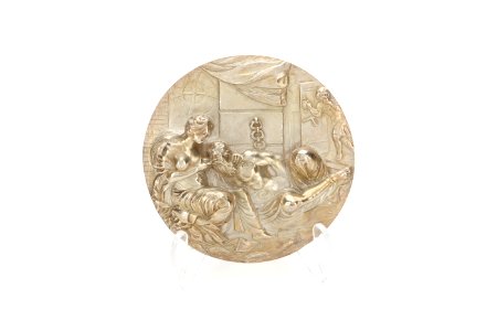 Relief av silver föreställande Caritas Romana från 1700 cirka - Skoklosters slott - 92336