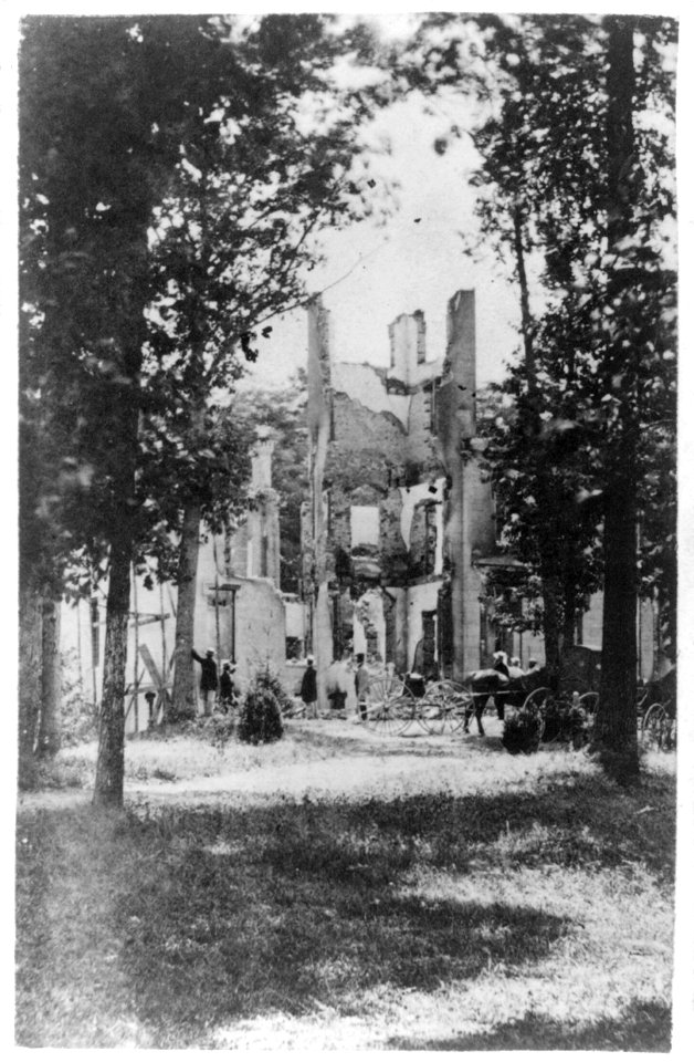 Ruins of Montgomery Blair's house at Silver Spring burnt by the Confederates under Gen. Early LCCN2012646041