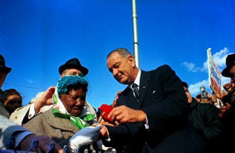 President Lyndon B. Johnson campaigning in Illinois photo