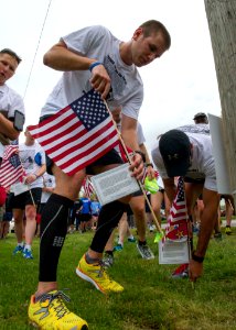 Run for the Fallen 150430-N-MW280-226