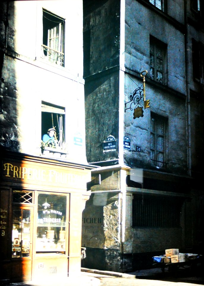 Rue Brise-Miche autochrome collection Albert Kahn museum
