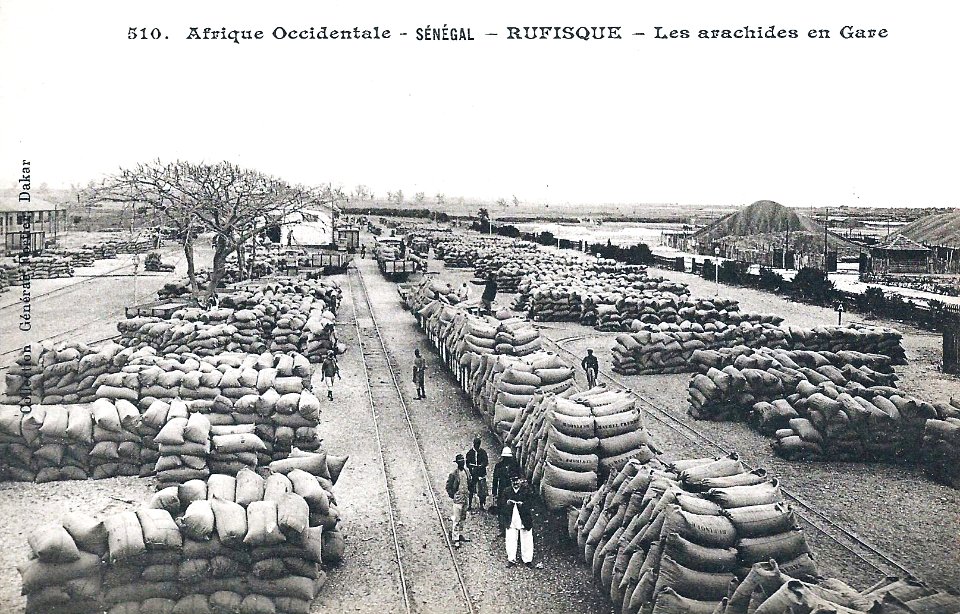 Rufisque-Les arachides en gare (AOF)