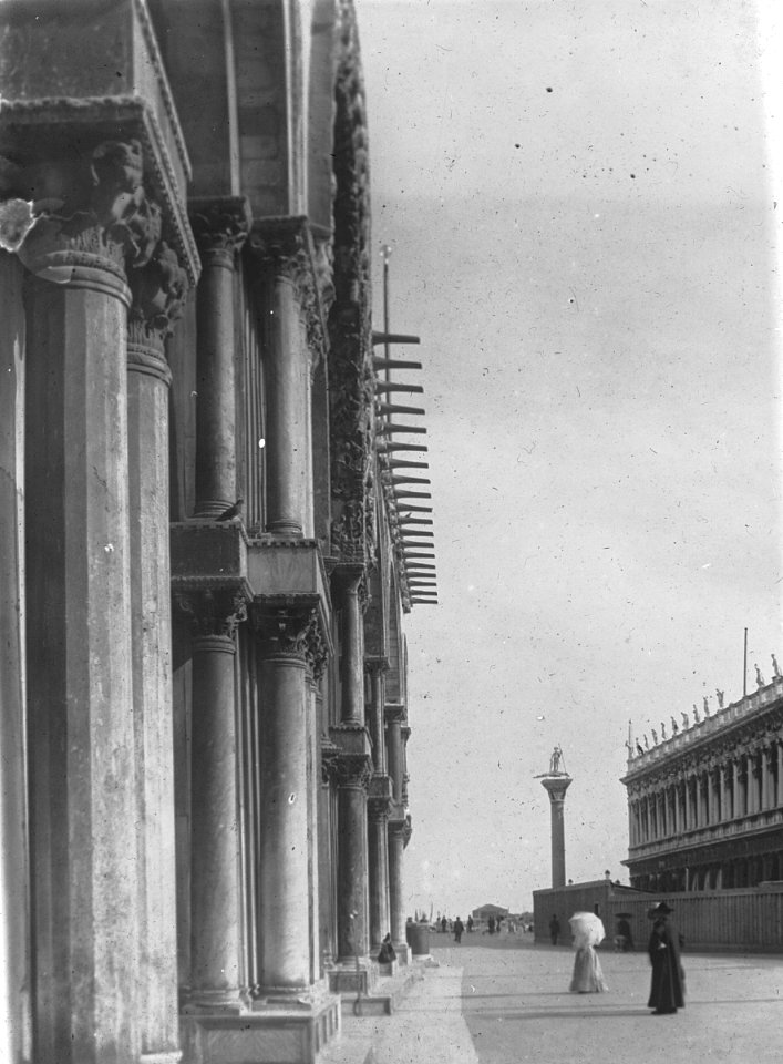 S03 06 01 004 image 1795