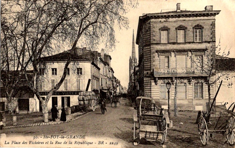 Sainte-Foy-la-Grande - rue de la République 2