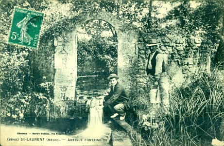 Saint-Laurent-Médoc - Fontaine de Bernos 2