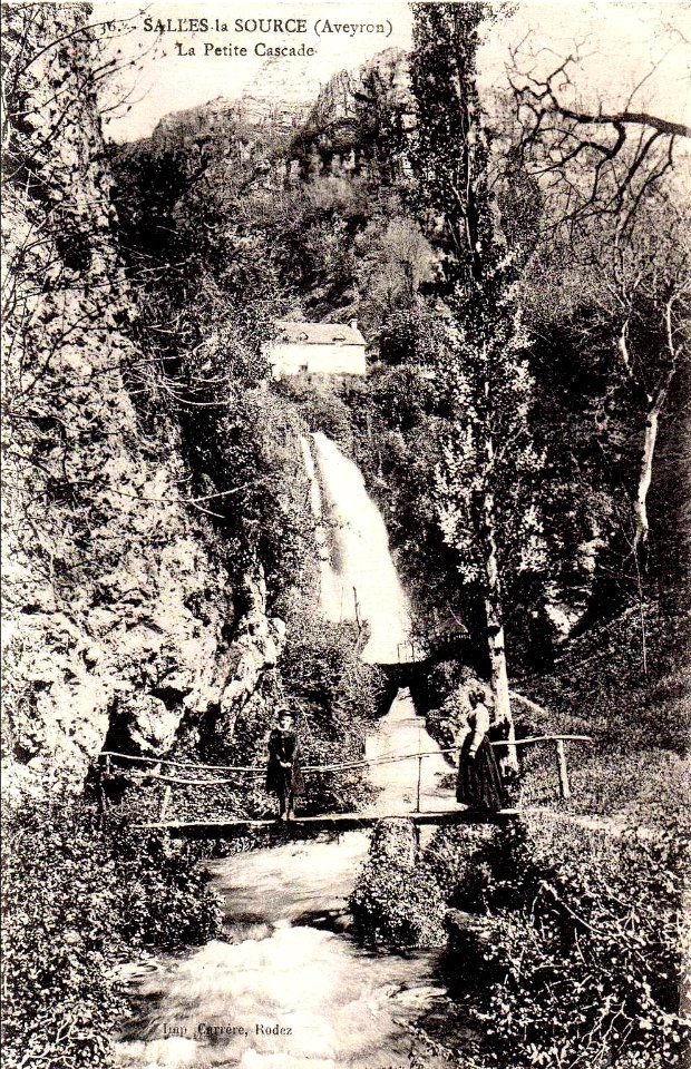 Salles-La-Source - Petite Cascade 1