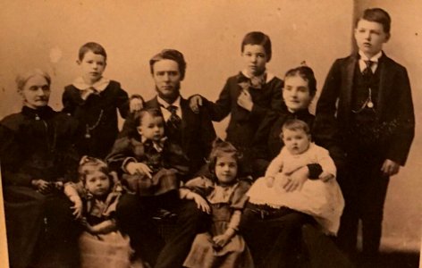 Sallie Ann Whitfield Griffith and some of her descendants photo