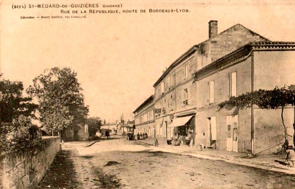 Saint-Médard-de-Guizières - rue de la République 4