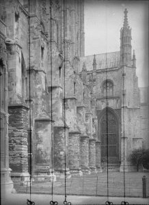 S03 06 01 009 image 1130