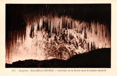 Salles-La-Source - Grande Cascade - La Grotte