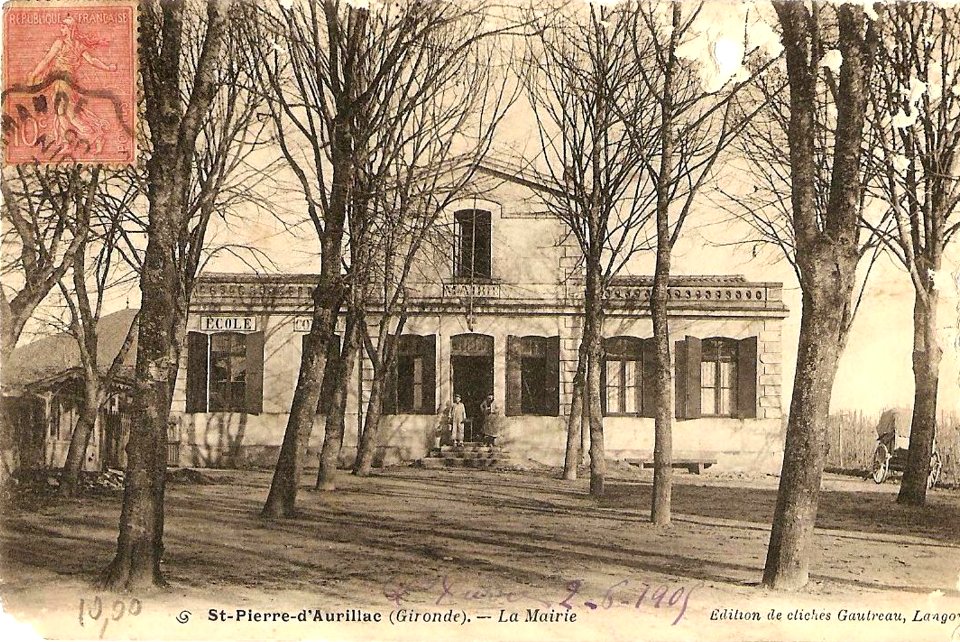 Saint-Pierre-d'Aurillac - Mairie 1a