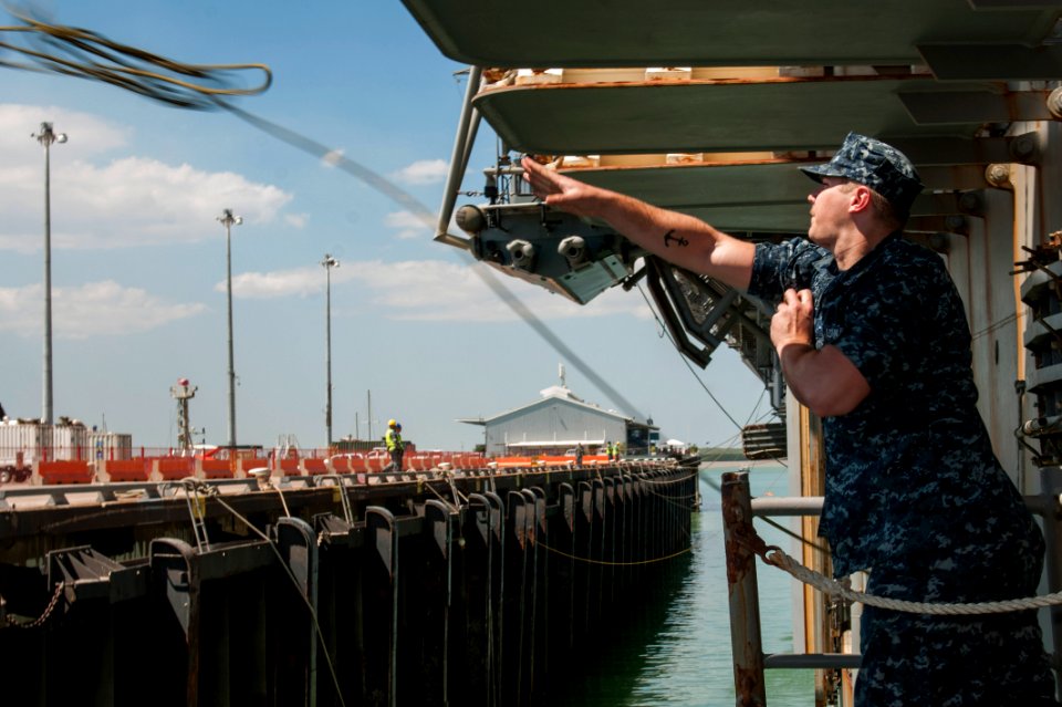Scheduled port visit to Darwin, Australia 130908-N-BJ178-029