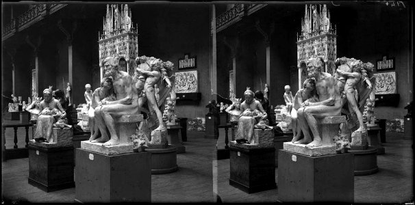 Sala del Palau de Belles Arts del parc de la Ciutadella amb diverses escultures (AFCEC BORDAS D 3878)
