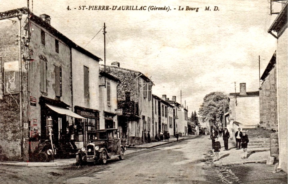 Saint-Pierre-d'Aurillac - Bourg 9