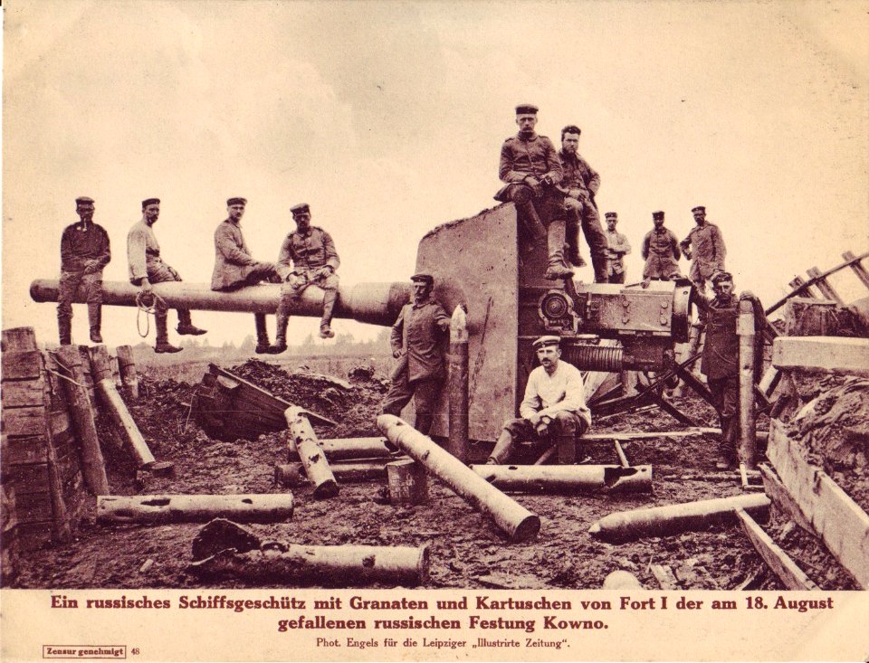 Schiffsgeschütz russisch