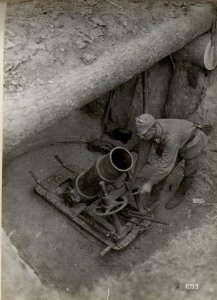 Schwere Minenwerfer, möglicherweise nahe eines Schiessstandes bei Kowel (BildID 15684612)