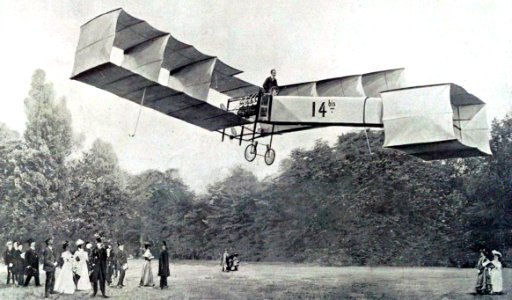 Santos-Dumont le 12 novembre 1906, sur son 14-bis (premier record du monde officiel de vitesse)