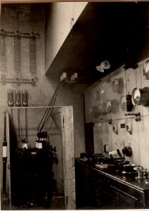 Schaltstation Kaltwasser für Hochspannungs Hindernisse am Prasnik. Aufgenommen am 22. Mai 1916. (BildID 15476056)