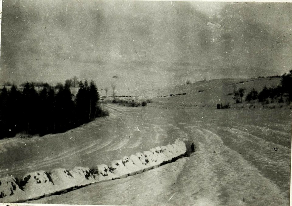 Schützengraben auf der Kobyla - Höhe. (BildID 15592421)