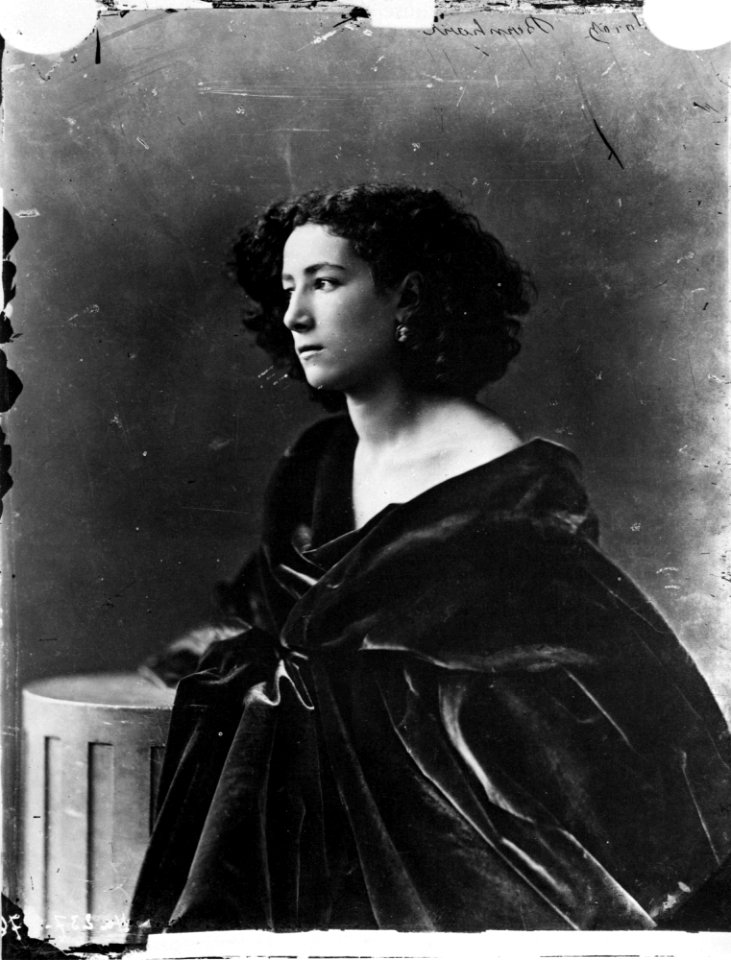 Sarah Bernhardt 1864 Nadar