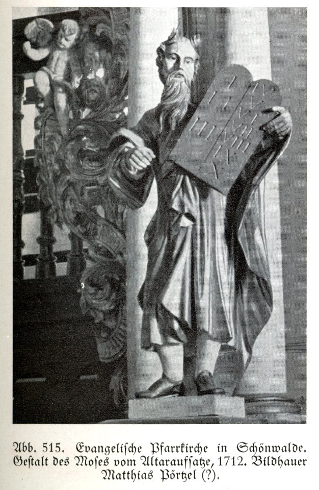 Schönwalde, Evangelische Pfarrkirche, Altaraufsatz, Gestalt des Moses, 1712, Bildhauer Matthias Pörtzel (zugeschrieben)