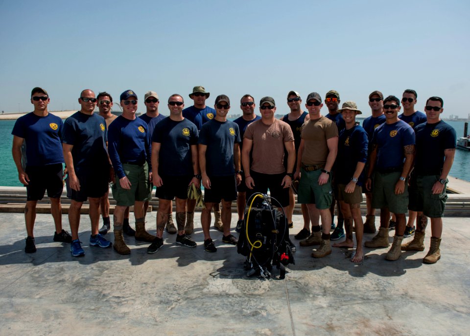 Scuba Supervisor Course April 2015 150430-N-QA919-007