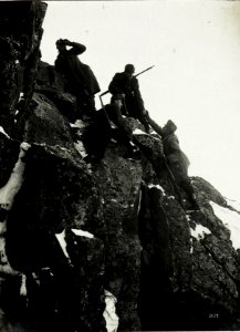 Schwerer Aufstieg. (BildID 15588658)
