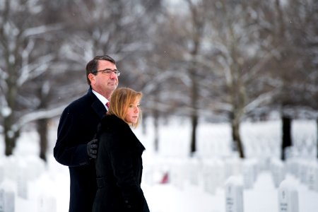SECDEF Visits Arlington (16591862475)