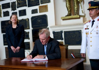 SECNAV activities 150128-N-AC887-005