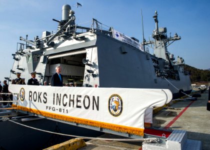 SECNAV departs ROKS Incheon (FFG-811)
