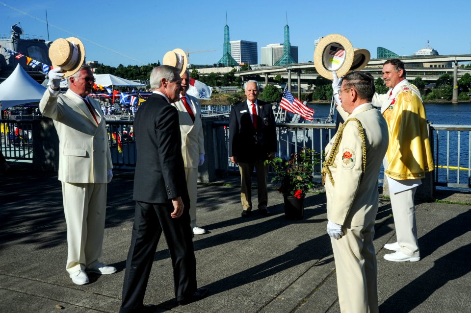 SECNAV honored at 106th Annual Rose Festival Fleet Week 150605-N-OO032-087