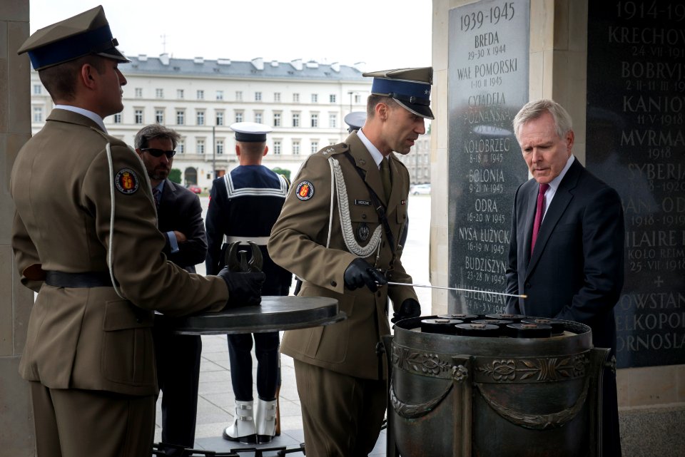 SECNAV participates in a wreath laying ceremony in Poland. (18861876082)