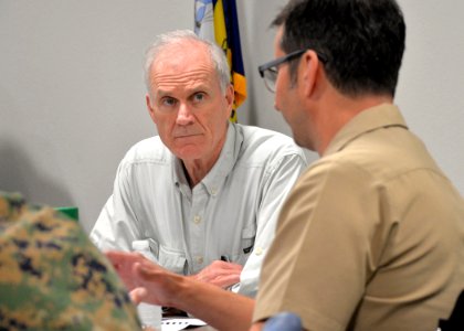 SECNAV Visits SPAWAR 170829-N-UN340-015