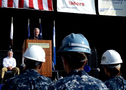 SECNAV visits with USS Green Bay 140109-N-BB534-143