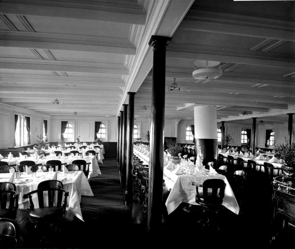 Second Class Dining Saloon on the 'Balmoral Castle' (1910) RMG G10608