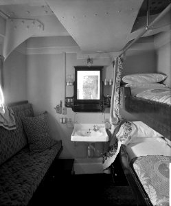 Second Class stateroom on the 'Aquitania' (1914) RMG G10862