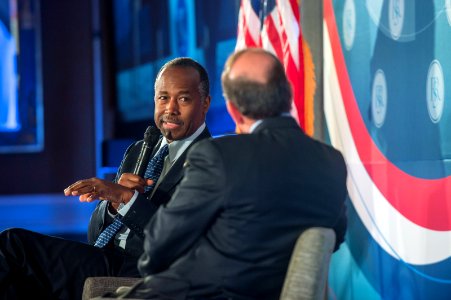 Secretary Carson at Financial Services Roundtable Fall Conference (36410222064)