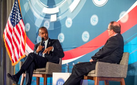 Secretary Carson at Financial Services Roundtable Fall Conference (37057550596)