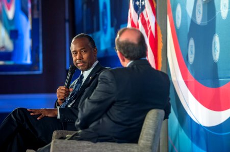 Secretary Carson at Financial Services Roundtable Fall Conference (36410224614)