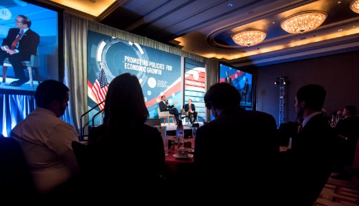 Secretary Carson at Financial Services Roundtable Fall Conference (37057550876)