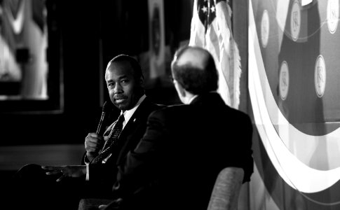 Secretary Carson at Financial Services Roundtable Fall Conference (37105250611)