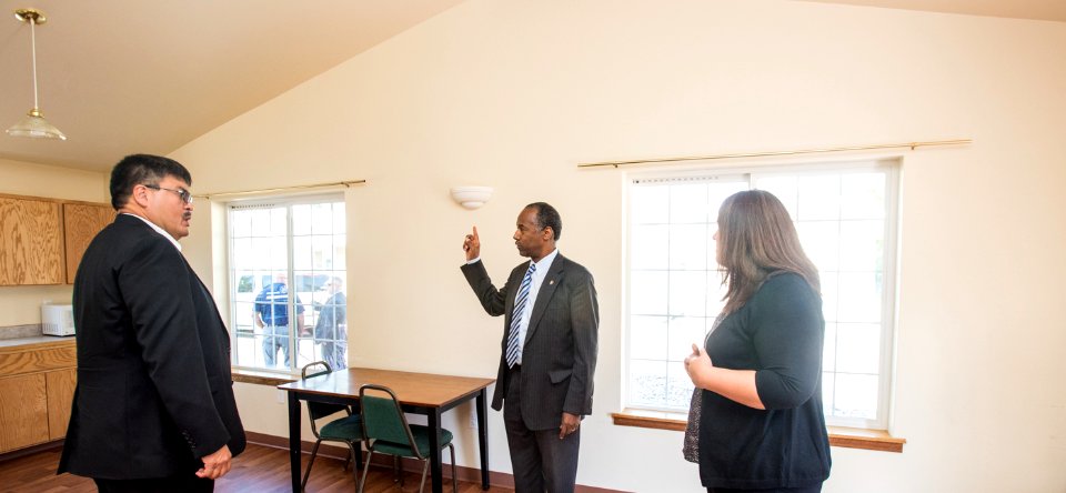 Secretary Carson meet and tour with United Native American Housing Association (36579209822)