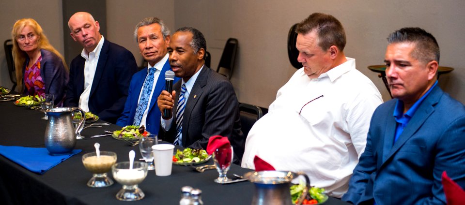 Secretary Carson meet and tour with United Native American Housing Association (36579208412)