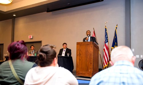 Secretary Carson meet and tour with United Native American Housing Association (36579216932)