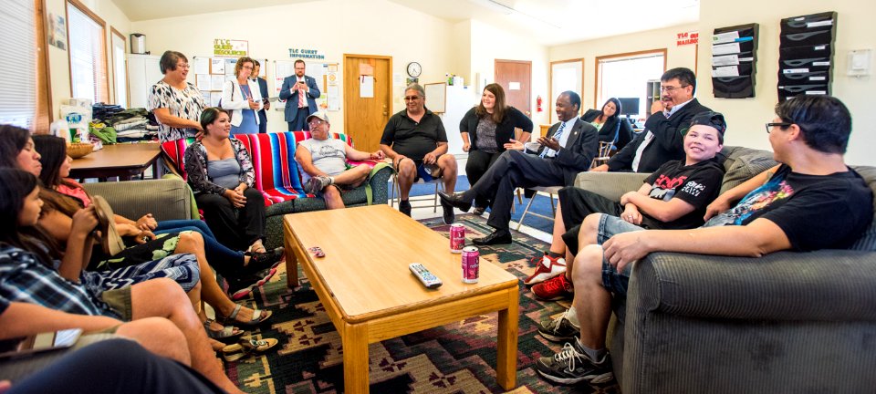 Secretary Carson meet and tour with United Native American Housing Association (36748900495)