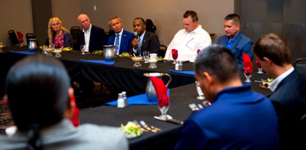 Secretary Carson meet and tour with United Native American Housing Association (36748901265)