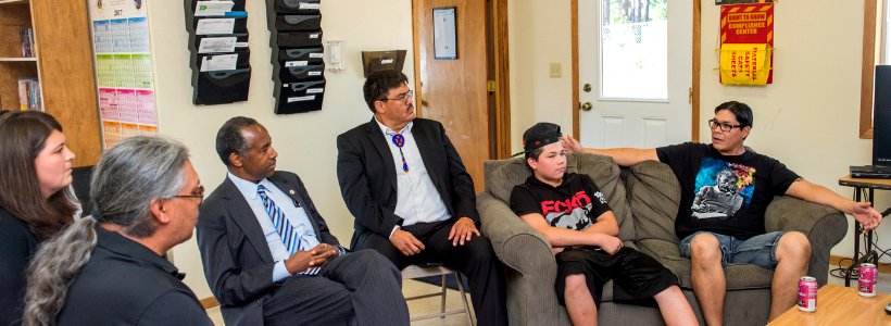 Secretary Carson meet and tour with United Native American Housing Association (36748905685)