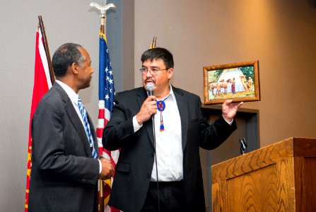 Secretary Carson meet and tour with United Native American Housing Association (36748908495)