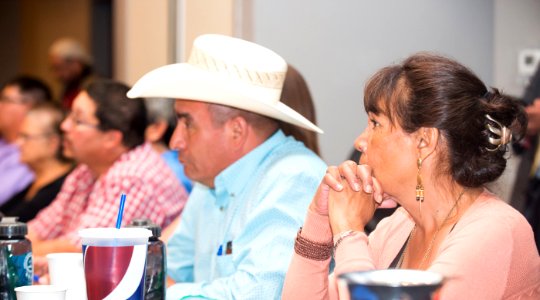 Secretary Carson meet and tour with United Native American Housing Association (36748909475)