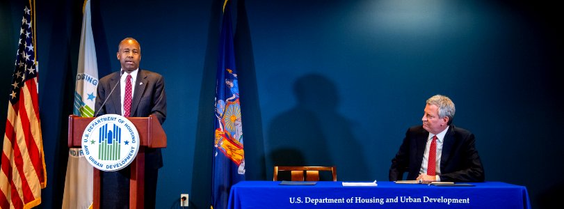 Secretary Carson NYCHA Agreement Signing (33123254508)